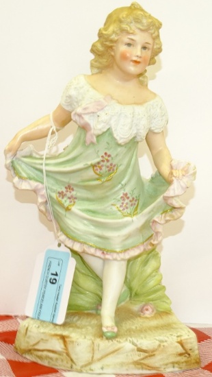 FRENCH CURTSY PORCELAIN FIGURINE CHIP ON FINGERS