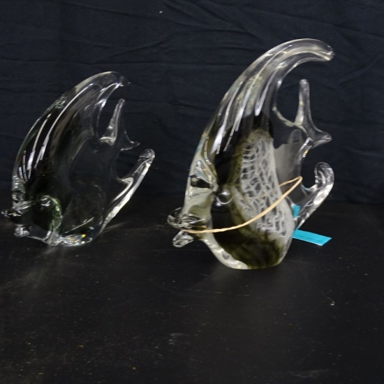 PAIR ART GLASS FISH GREY COLOR 6.5" HIGH