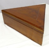 TRIANGLE WOODEN BOX