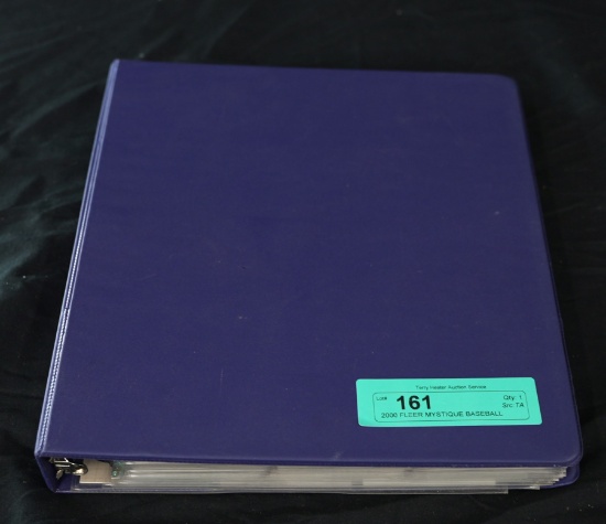 2000 FLEER MYSTIQUE BASEBALL CARD SET W/BINDER