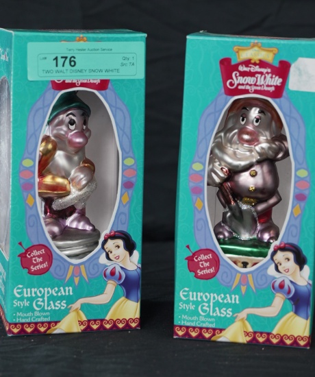 TWO WALT DISNEY SNOW WHITE ORNAMENTS GRUMPY AND SNEEZY