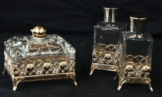 3 PC LADIES DRESSER PERFUME SET