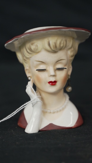 VINTAGE HEAD VASE WITH PEARLS