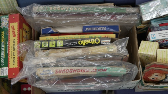 LOT OF VINTAGE GAMES