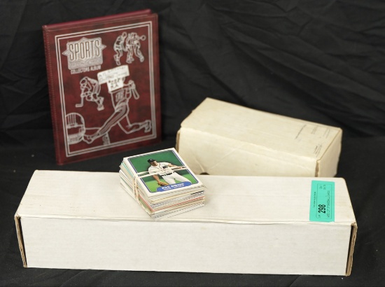 MISC LOT OF BASEBALLL CARDS