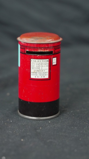 VINTAGE ENGLAND NATIONAL SAVINGS TIN BANK