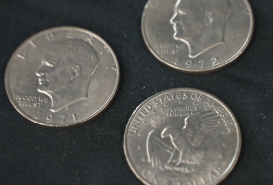 4 EISENHOWER SILVER DOLLARS 1971 & JFK 1/2 DOLLAR 3 1971 EISENHOWER SILVER DOLLARS, 1 1972, AND 1 JF