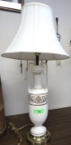 BEAUTIFUL WHITE AND GOLD CHINA LAMP 34