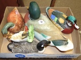 LOT OF 4 MISC SIZE CERAMIC DUCKS
