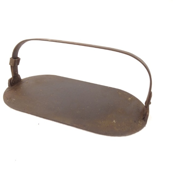 HAND WROUGHT IRON GRIDDLE WITH HANDLE 1800s