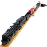 LIONEL TRAIN SET WITH TRANSFORMER, ENGINE & 6 CARS