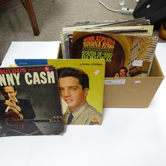 BOX LOT OF 33 RPM ALBUMS IN SLEEVES