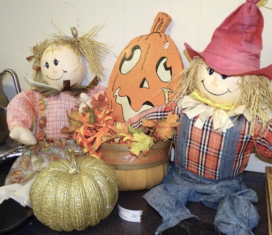 DECORATE FOR FALL LOT