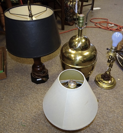 LOT OF 4 MISC TABLE LAMPS