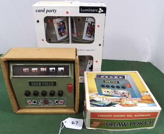 VINTAGE DRAW POKER MACHINE IOB & 4 CARD GLASSES