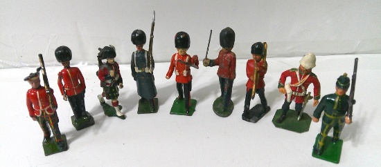 9 VINTAGE BRITISH LEAD SOLDIERS