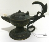 VINTAGE METAL ALADIN LAMP WITH SNAKE HANDLE