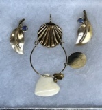 PAIR 14K GOLD EARRINGS WITH BLUE STONES PENDANT