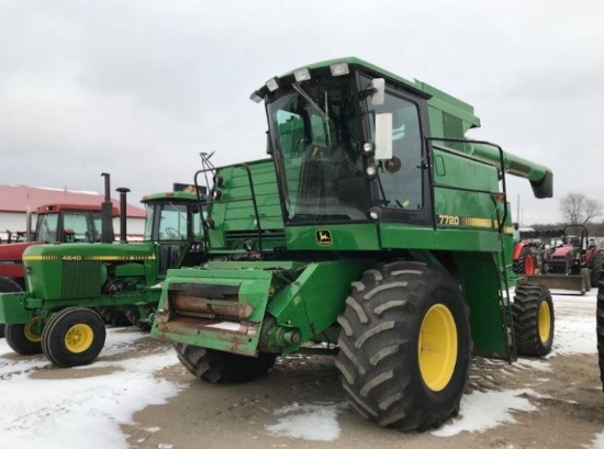 87484- JD 7720 TITAN II COMBINE, CAH, 4WD, CHOPPER, 30.5-32 TIRES