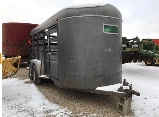 92218- TANDEM AXLE LIVESTOCK TRAILER, TITLE AVALIABLE