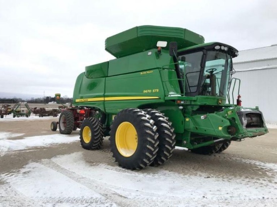 92484- JD 9670 STS COMBINE, STRADDLE DUALS, POWER TAIL BOARD, 1713 E/1317 S HRS SHOWING, 2011 YEAR