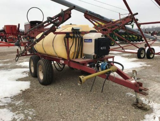 92724- WALSH 40' PULL TYPE SPRAYER, 540 PTO (STEVE BENDER FARM RETIREMENT)