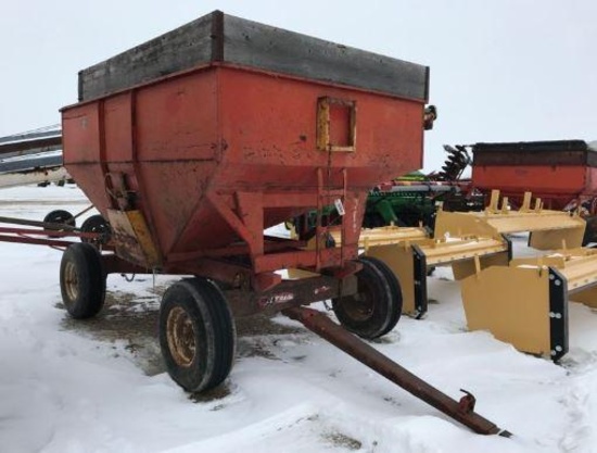 92860- J&M 250 GRAVITY WAGON ON E-Z TRAIL 872 RUNNING GEAR