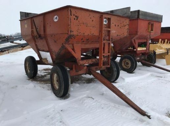 92861- J&M 250 GRAVITY WAGON ON J&M RUNNING GEAR