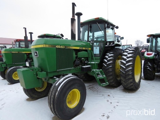 93145- JOHN DEERE 4640 TRACTOR, CAB AIR/HEAT, 480/80/42 TIRES, REAR WEIGHTS, 3PT., W/ QUICK HITCH, 3