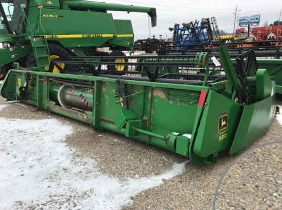 93829- JD 920 GRAIN HEAD, 3? CUT, FORE/AFT, STEEL DIVIDERS (FIKE BROTHERS FARM RETIREMENT)