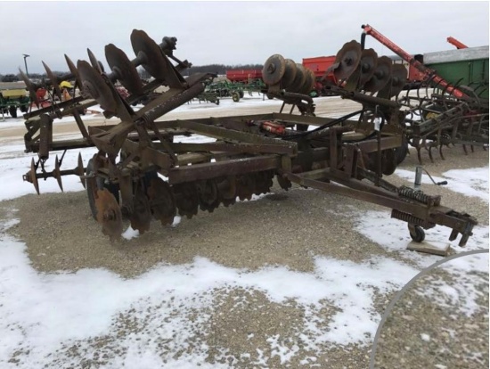 93835- BURCH 22? DISC , NOTCHED FRONT BLADES (FIKE BROTHERS FARM RETIREMENT)