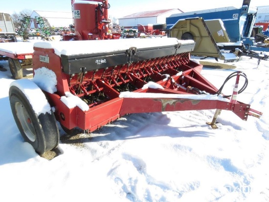 92502- CASE INTERNATIONAL 5300 21X7 GRAIN DRILL, W/GRASS SEEDER, PRESS WHEELS