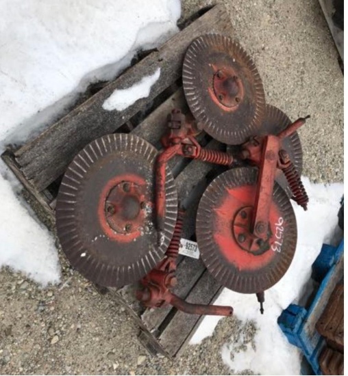 92573- PALLET OF PLOW COULTERS