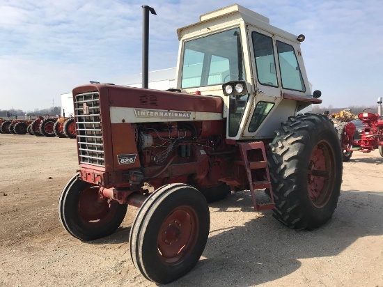 92846- INTERNATIONAL 826 TRACTOR
