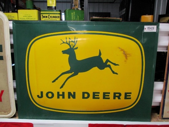 85428 - JD Single- sided Bubble Oval 4 Legged Deere, metal 58 X 42