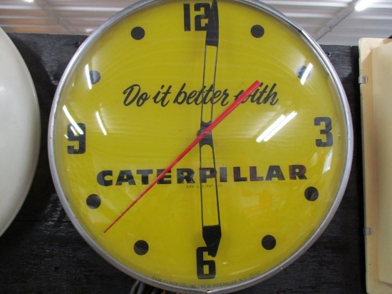 85283 - Do it Better w/ Caterpillar Clock, lighted 15" circle, glass