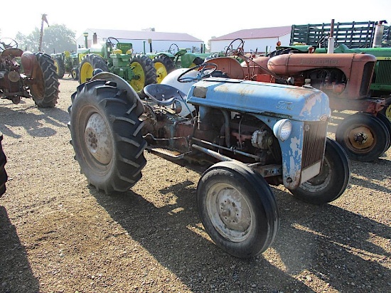 1046- FORD 8N TRACTOR