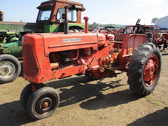 1110- ALLIS CHALMER D 17 TRACTOR