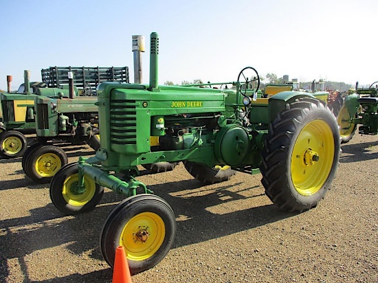 1127- JD GW TRACTOR