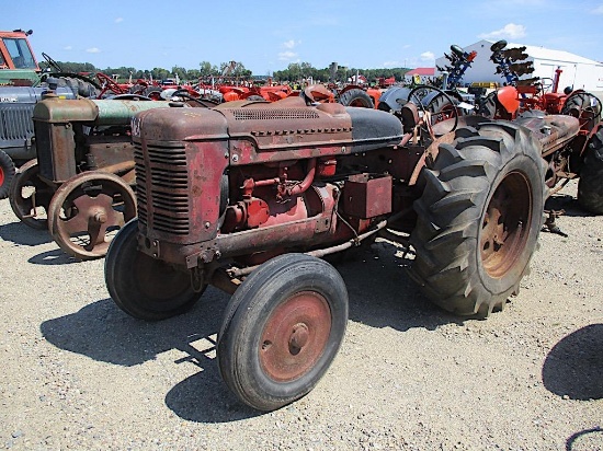 1161- INTERNATIONAL O-4 TRACTOR