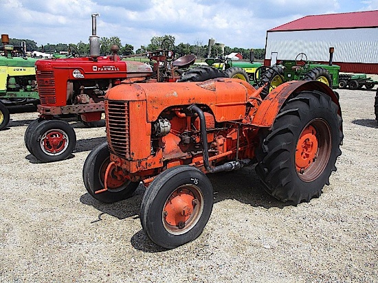 94152- CASE DO TRACTOR