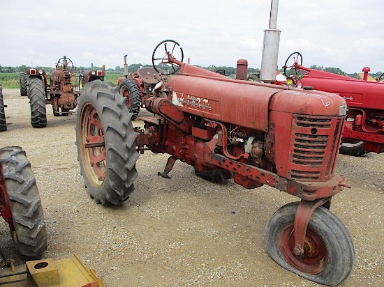94236- IH 300 TRACTOR