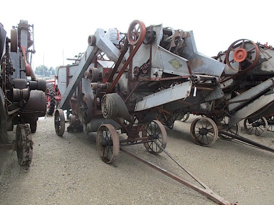 94258- OLIVER THRESHING MACHINE