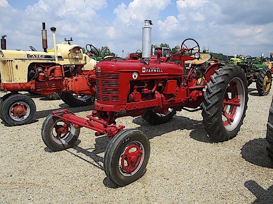 94273- IH SUPER H TRACTOR