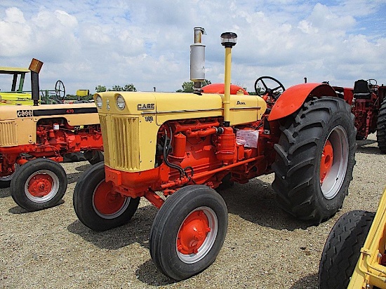 97419- CASE 900 TRACTOR
