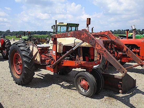 97735- CASE 600 TRACTOR