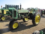 1126- JD 40 TRACTOR