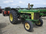 94191- JD 820 TRACTOR