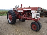 97078- IH 560 TRACTOR