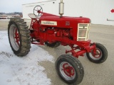 3599 - IH 350 TRACTOR